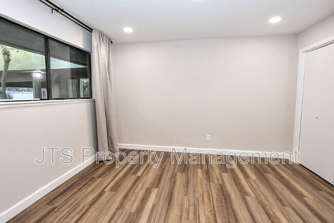 Building Photo - 3160 Watt Ave