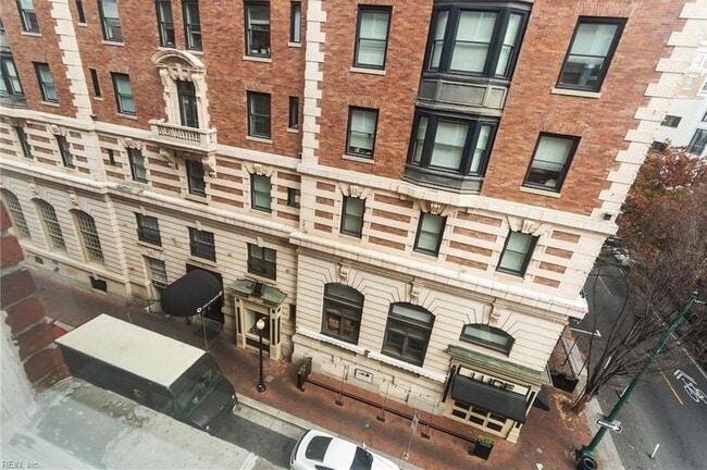 Building Photo - 241 Granby St