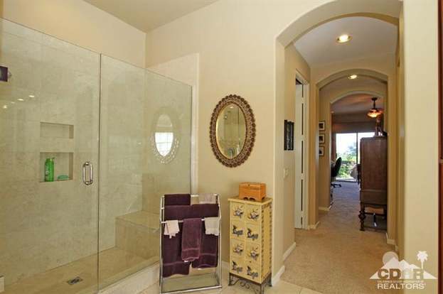 Building Photo - 348 Tomahawk Dr