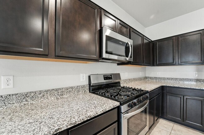 Building Photo - Rare Find! Spacious 3-Bed, 2-Bath + 3-Car ...