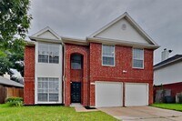 Building Photo - 16023 Willowpark Dr