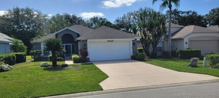 Building Photo - 20907 Country Barn Dr