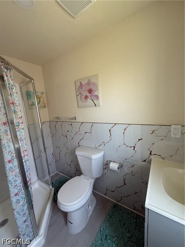 Building Photo - 2112 Ixora Ct