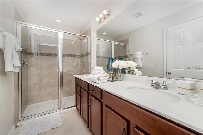 Building Photo - 1529 Carey Palm Cir