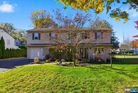 Building Photo - 473 Lincoln Dr