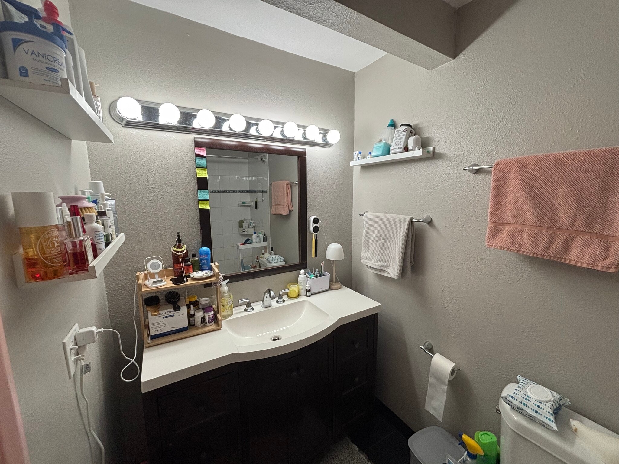 Bathroom - 2707 Valmont Rd