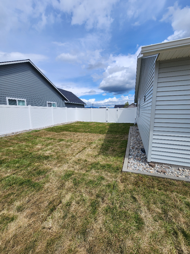 Building Photo - Brand new construction in Rathdrum!