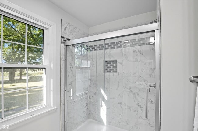Building Photo - 2922 E Smoky Row