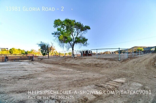 Building Photo - 33981 Gloria Rd