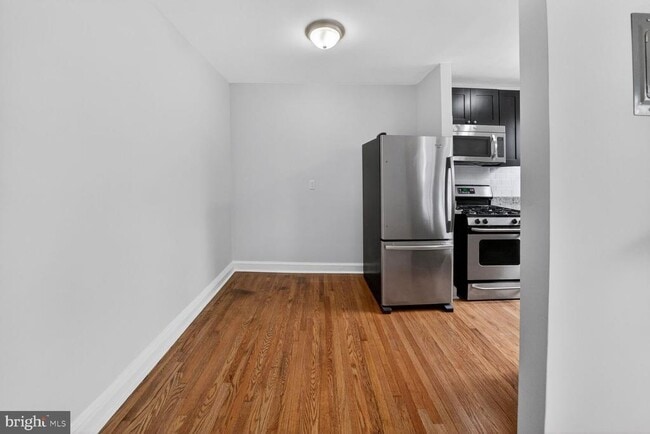 Building Photo - 4703 Ravenswood Rd