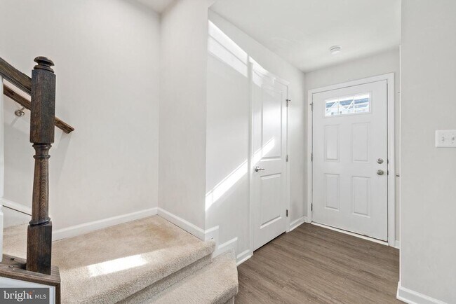 Building Photo - 36023 Coyote Trail