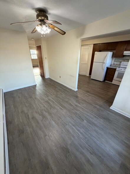 Building Photo - 16 Cherry St