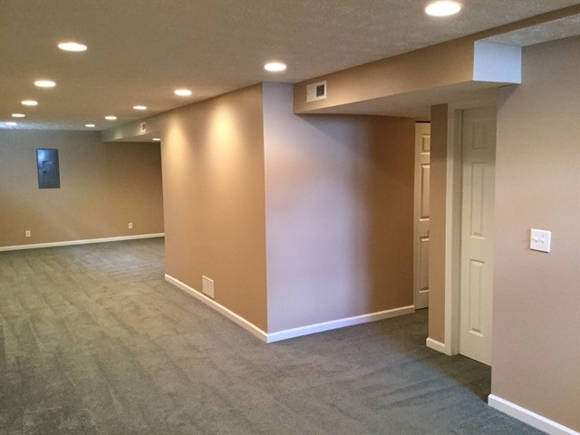 Building Photo - 3035 Mugavin Ct