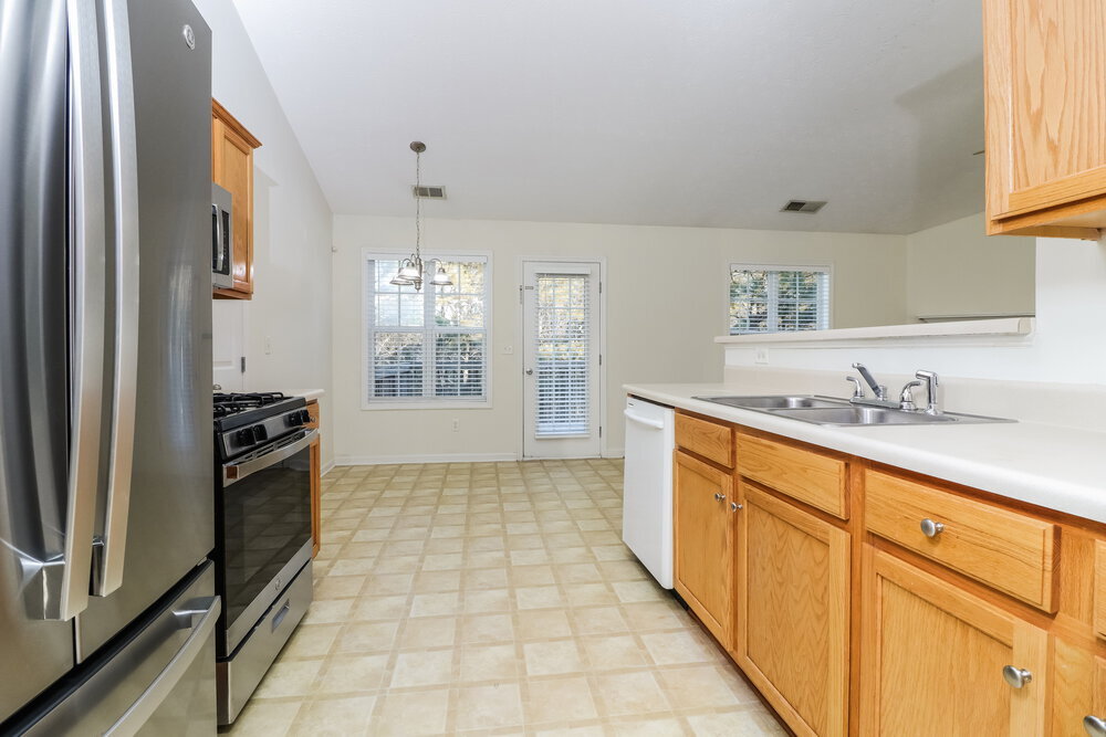 Building Photo - 215 Overlook Dr