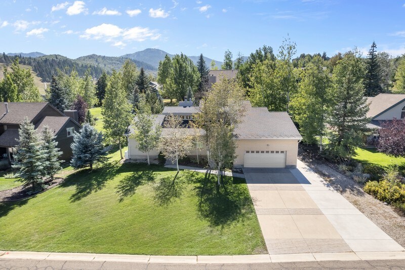 Building Photo - 8735 Silver Spur Rd