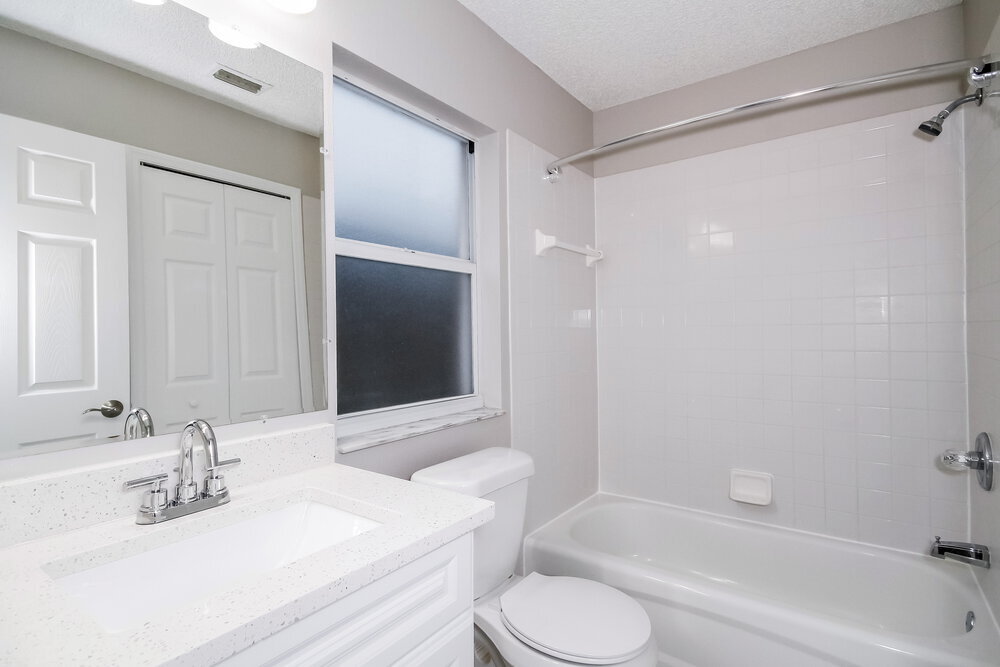 Building Photo - 12102 Buffington Ln