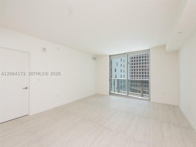 Building Photo - 77 SE 5th St