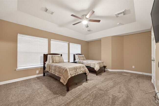 Building Photo - 21103 Falcon Creek Ct