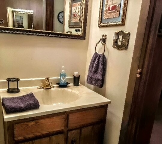 Building Photo - 892 N State Rd 149