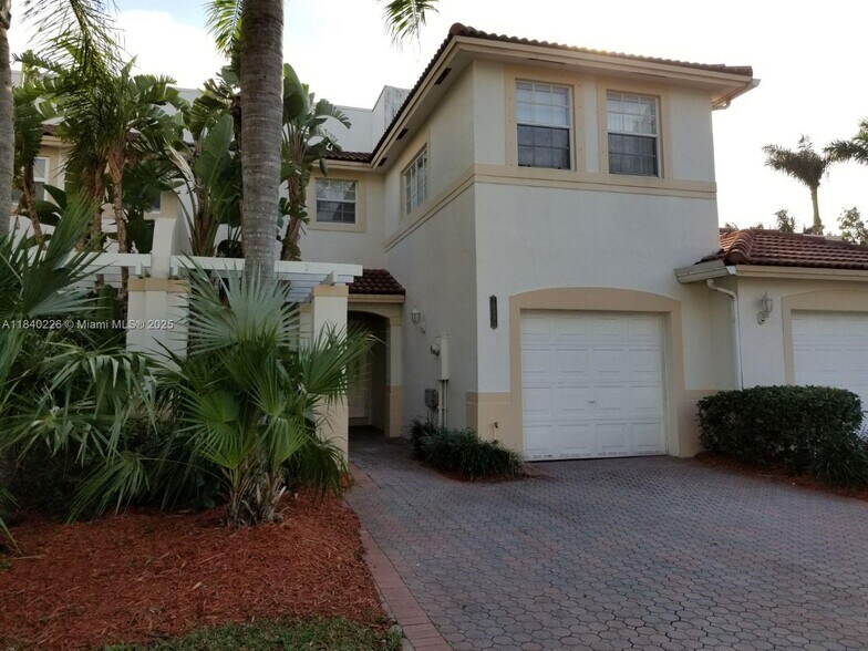 Primary Photo - 10990 NW 62nd Ter