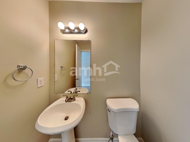 Building Photo - 10825 Spring Green Dr