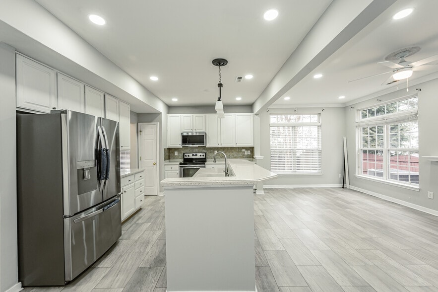 Building Photo - 1401 Olde Sage Ct