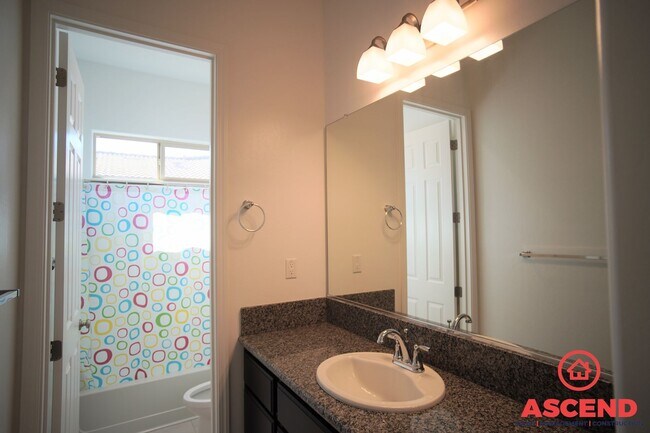 Building Photo - 8904 Costa Blanca Dr