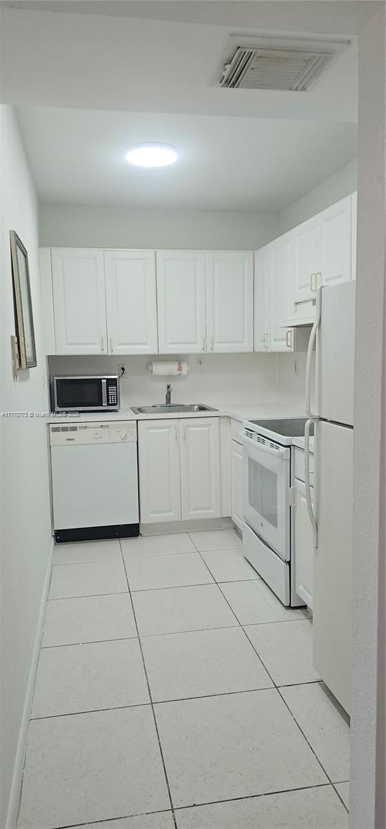 Building Photo - 17530 NW 68th Ave