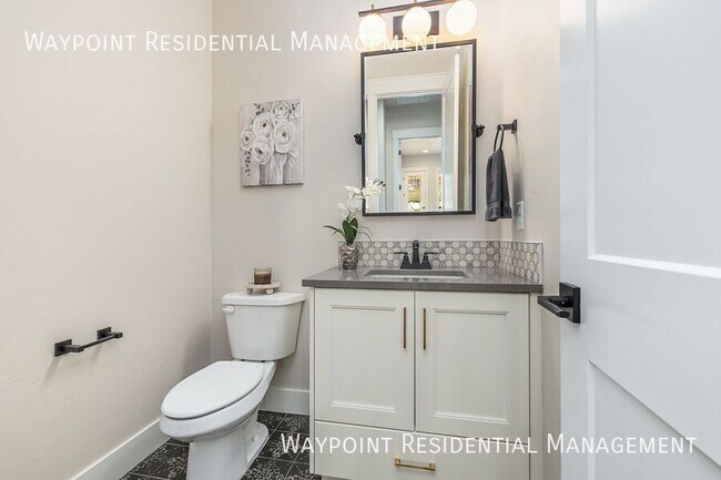 Building Photo - 3570 E Interstellar Ct