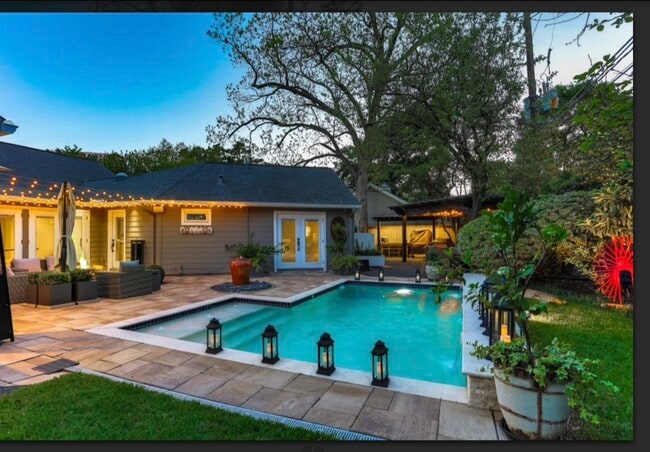 Building Photo - 5402 Willers Way