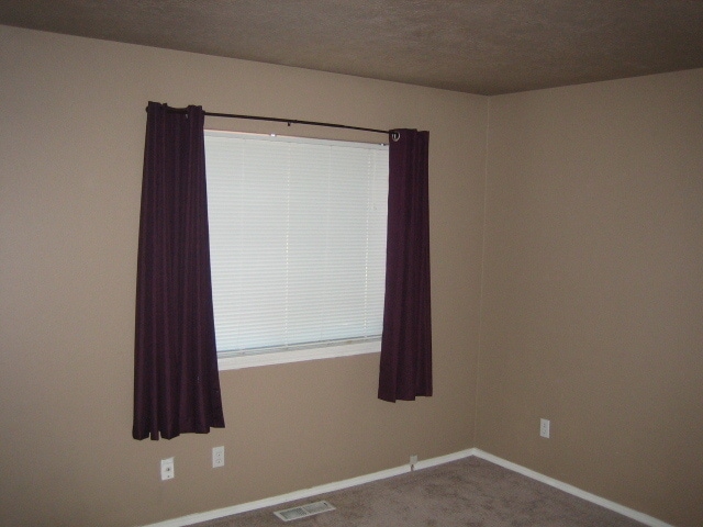 Building Photo - 5456 Monterey Dr SE