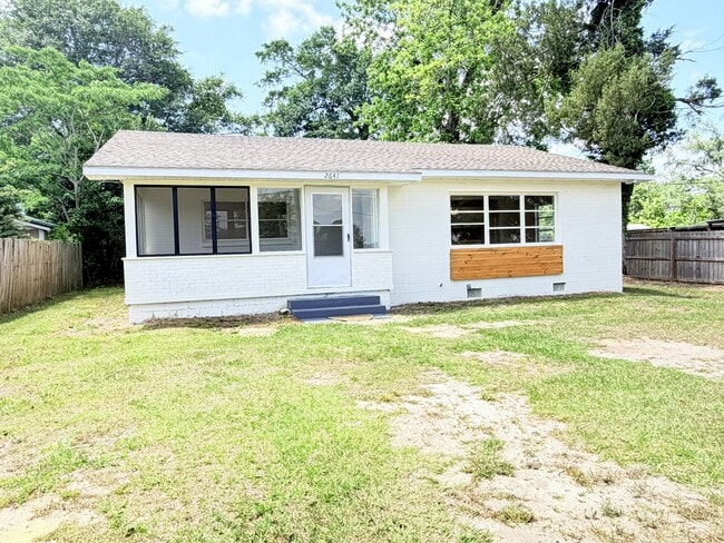 Building Photo - 2641 FL-73