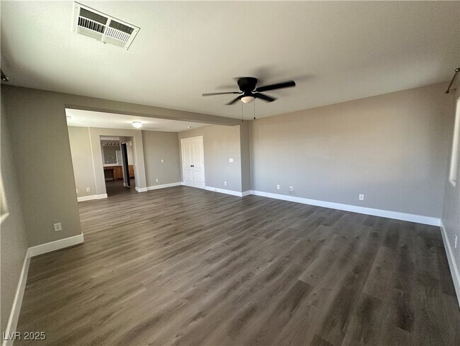 Building Photo - 4312 N Thunder Twice St