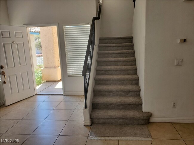 Building Photo - 7850 Delta Oak Ct