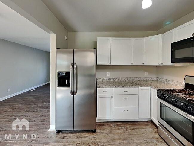 Building Photo - 3474 Farley Dr