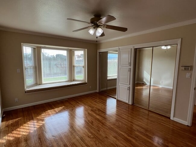 Building Photo - SPACIOUS 4 BEDROOM HOME IN SOUTH SALINAS