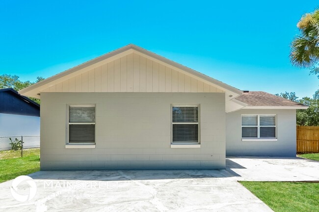 Building Photo - 2942 Willow Bend Blvd