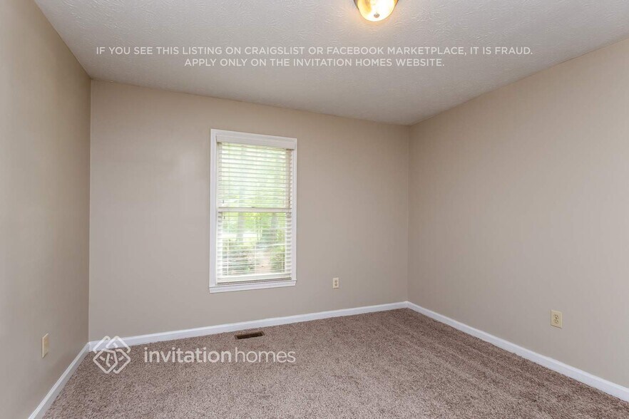 Building Photo - 155 Pilgrim Way