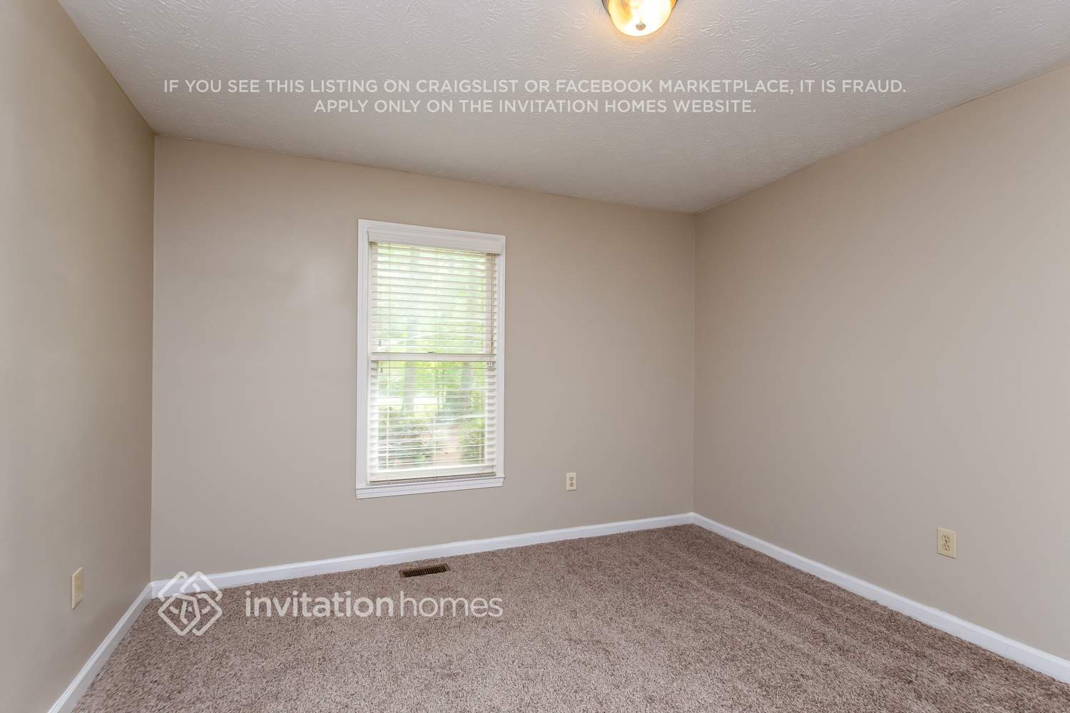 Building Photo - 155 Pilgrim Way