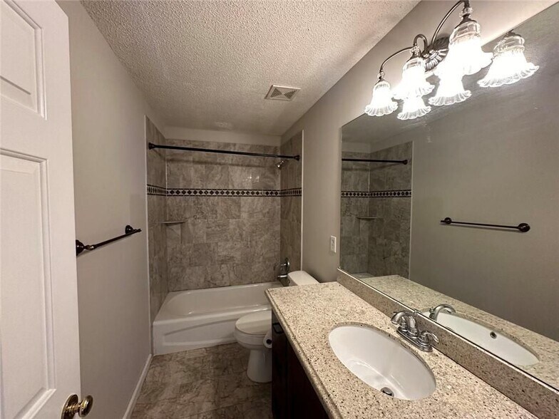 Building Photo - 500 Stambridge Ct