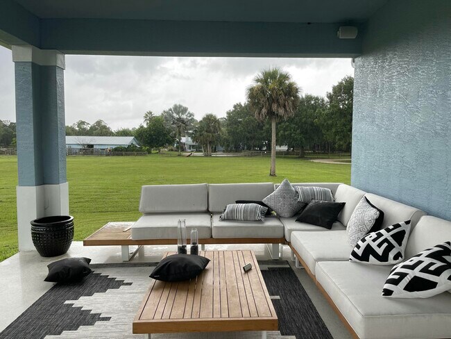 Building Photo - 3155 SW 78th Ave