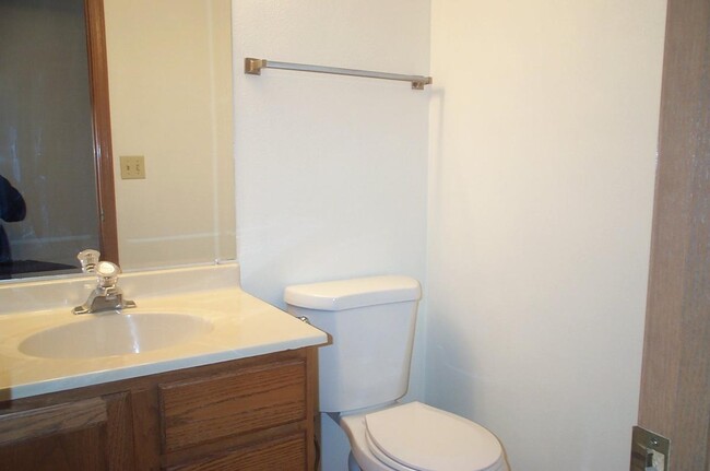 Half Bath - 1832 Bright View Dr