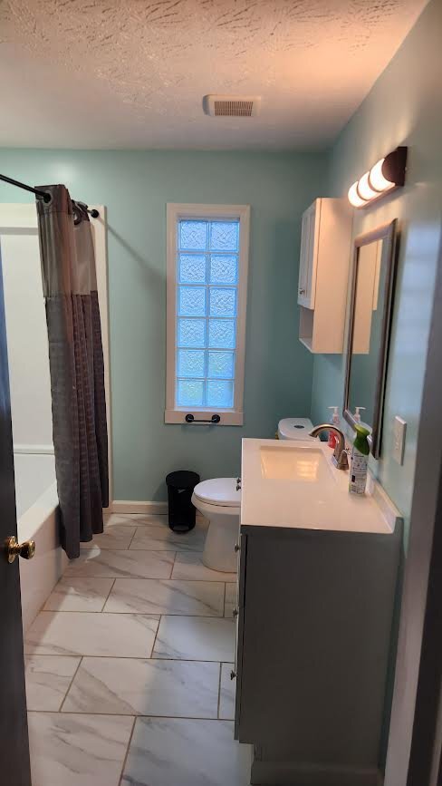 Building Photo - 4437 E Kitridge Rd