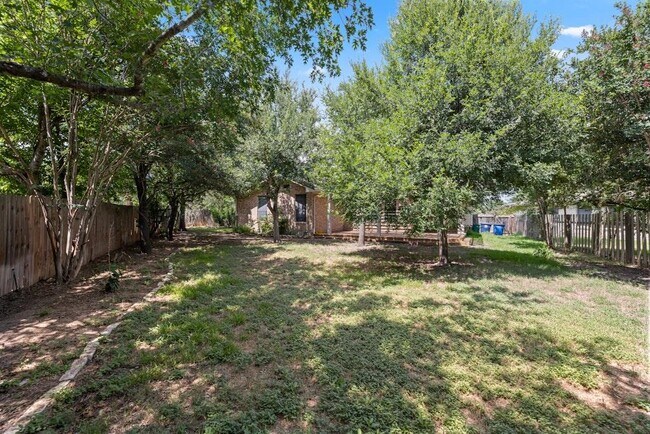 Building Photo - 10117 Coleus Cove