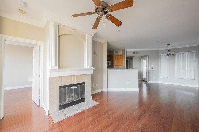 Building Photo - 7189 S Durango Dr