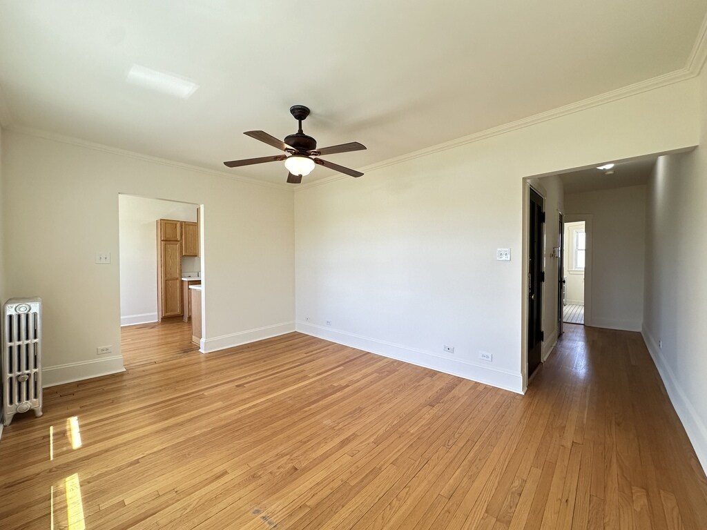 Building Photo - 2856 W Cullom Ave