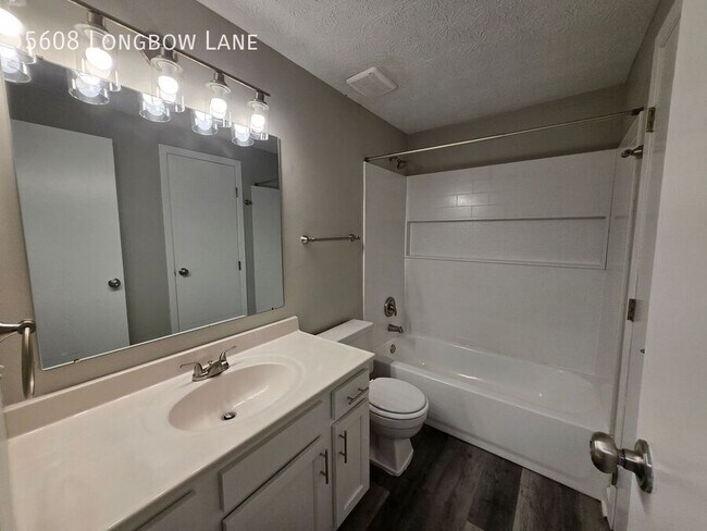 Building Photo - 5608 Longbow Ln