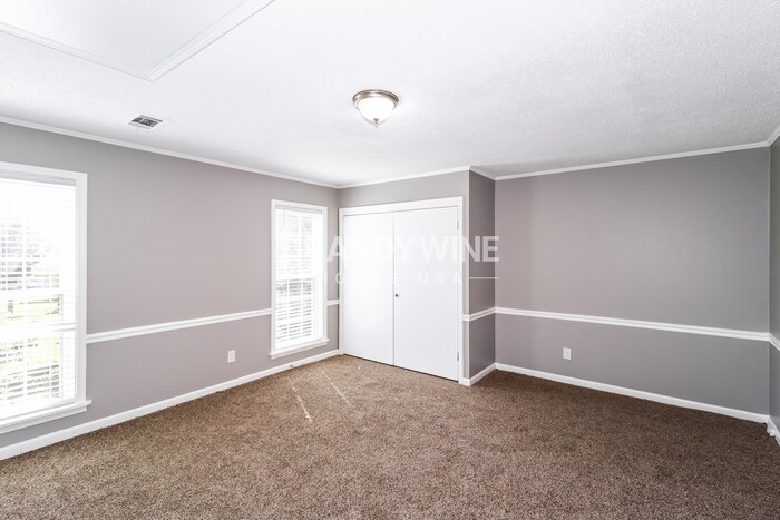 Building Photo - 8606 Dena Cove W