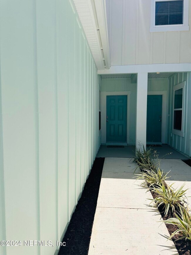 Building Photo - 28 Tidal Bch Ave