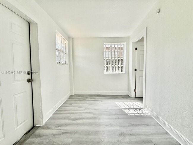 Building Photo - 5720 NW 23rd Ave